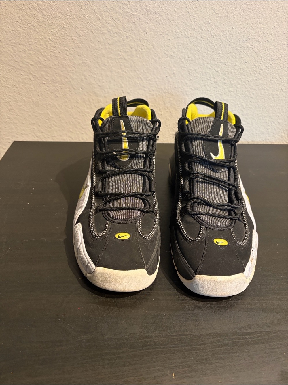 Nike Black and Yellow Men's Low-Top Sneakers